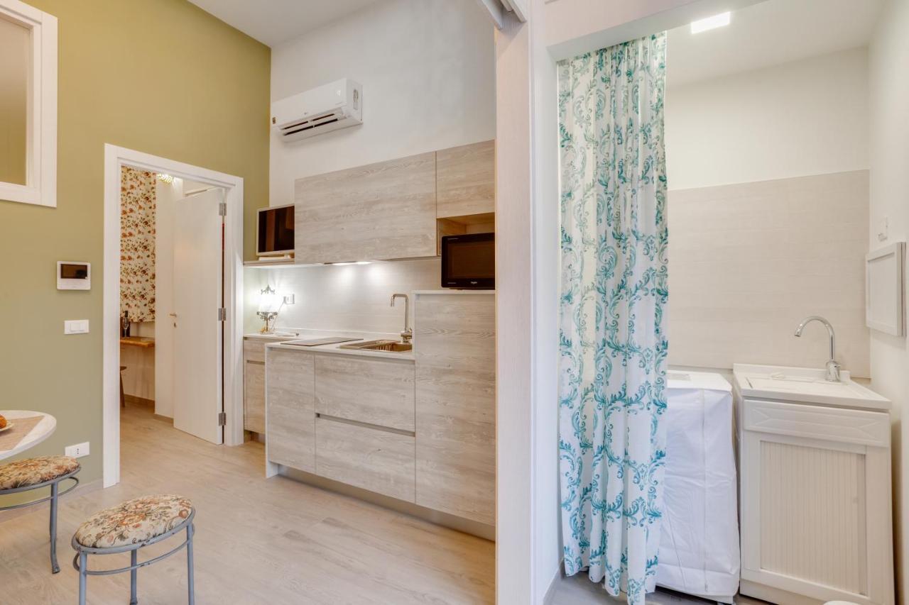 Madame Bari' Suite Apt In The Heart Of Bari Dış mekan fotoğraf