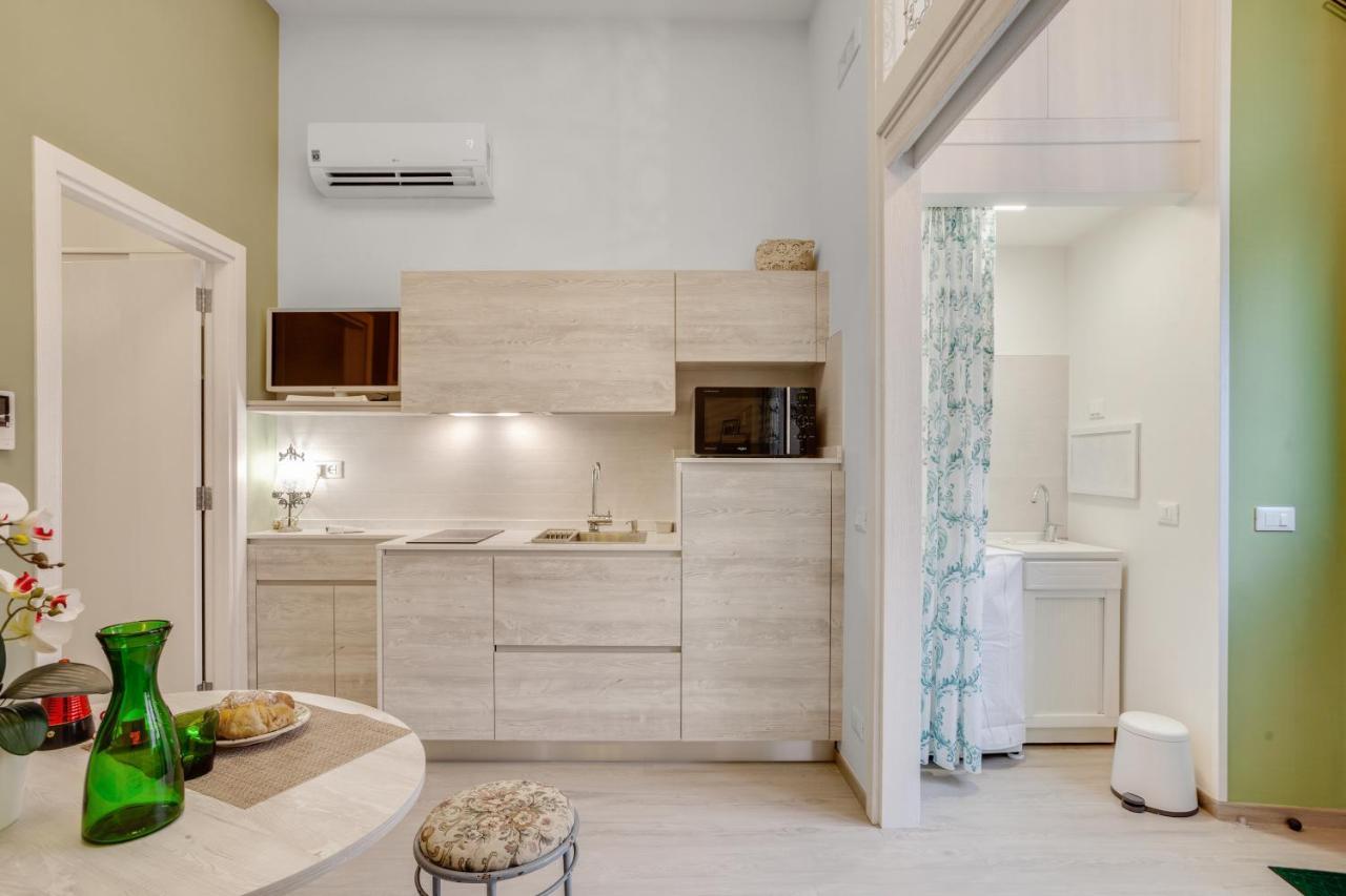 Madame Bari' Suite Apt In The Heart Of Bari Dış mekan fotoğraf