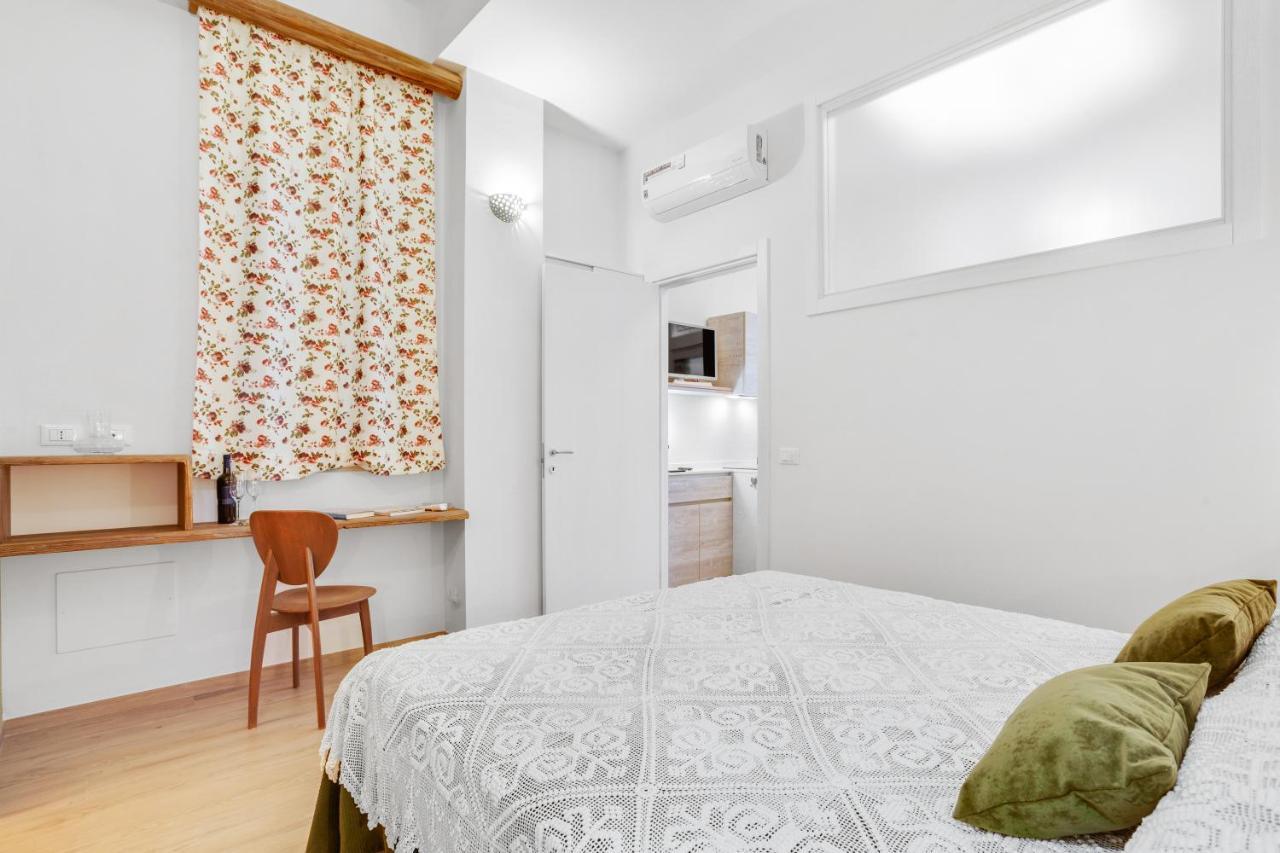 Madame Bari' Suite Apt In The Heart Of Bari Dış mekan fotoğraf