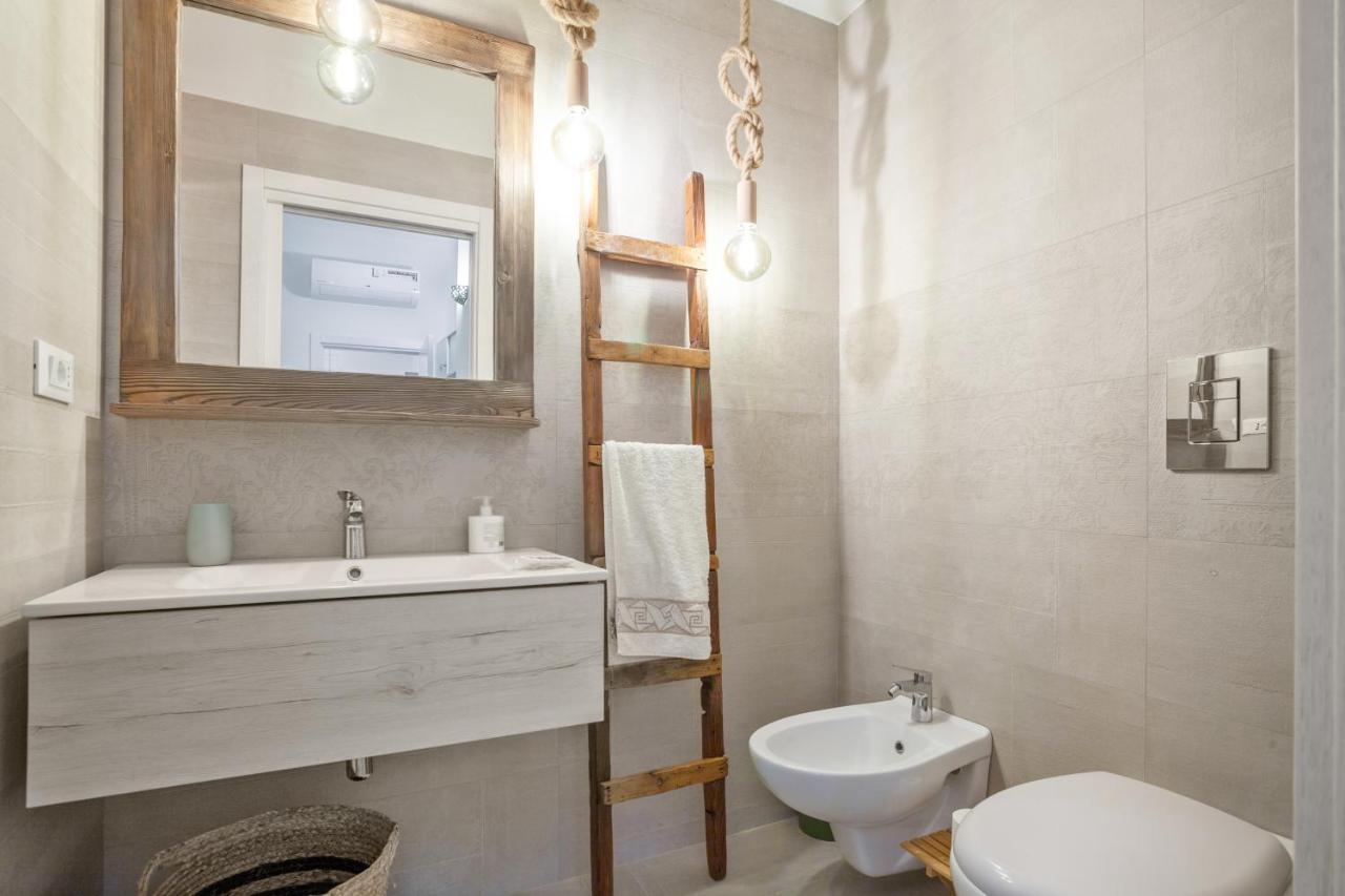 Madame Bari' Suite Apt In The Heart Of Bari Dış mekan fotoğraf